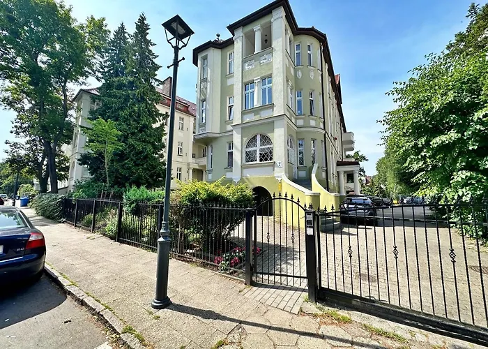 The Canvas Corner, 200 M Beach 350 M Monte Cassino Sopot