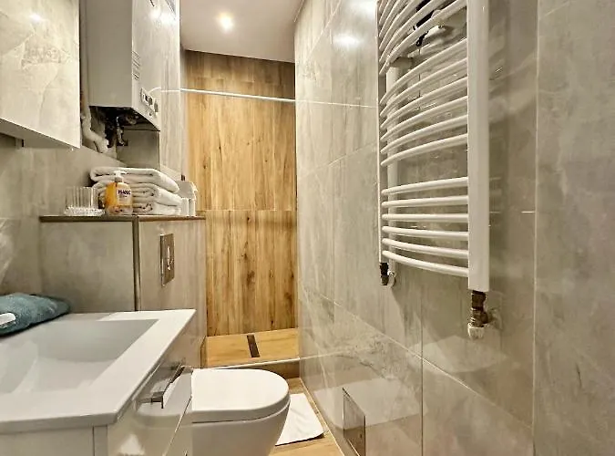 Apartman The Canvas Corner, 200 M Beach 350 M Monte Cassino Sopot