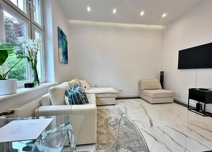 The Canvas Corner, 200 M Beach 350 M Monte Cassino Sopot