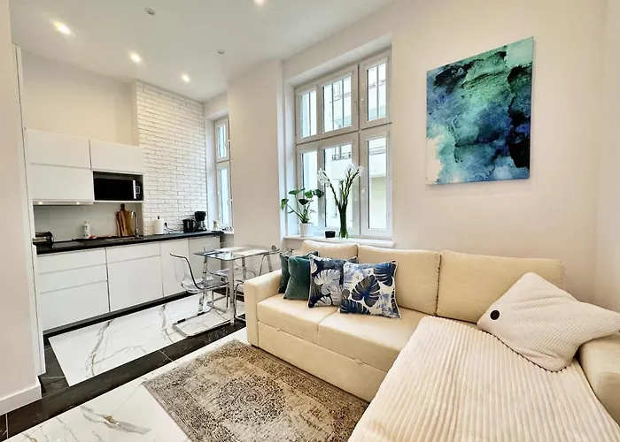 Apartman The Canvas Corner, 200 M Beach 350 M Monte Cassino Sopot